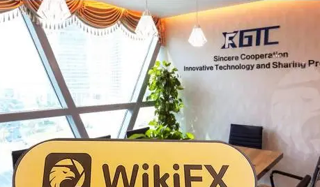 跨市场套利：外汇与大宗商品的联动策略